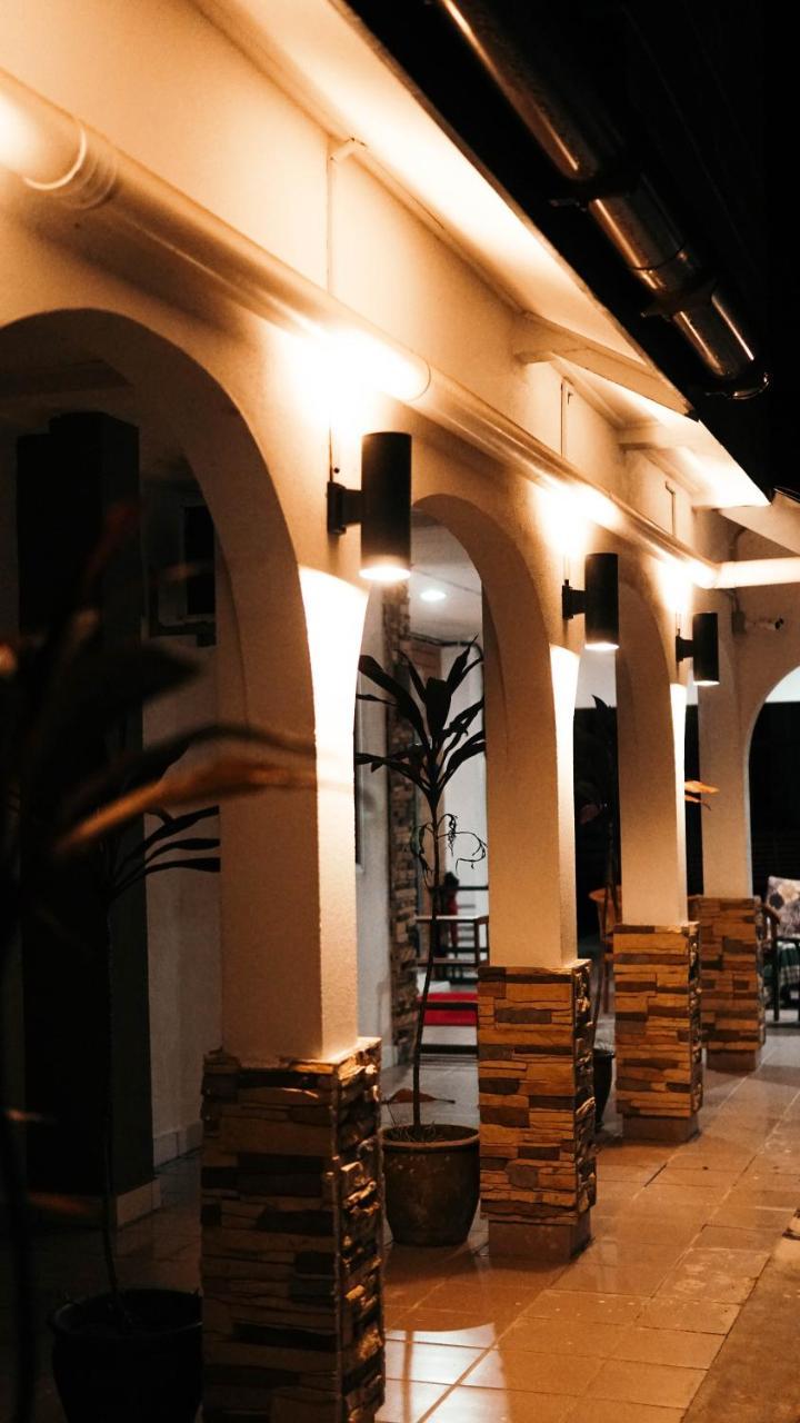 Sura Inn Дунгун Экстерьер фото